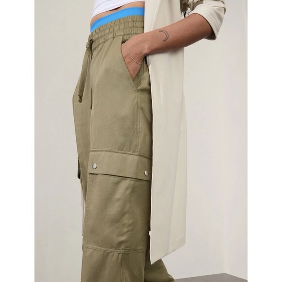 NWT Athleta Womens Size XS Olive Green Celestial High Rise Utility Pant NEW - Picture 6 of 8